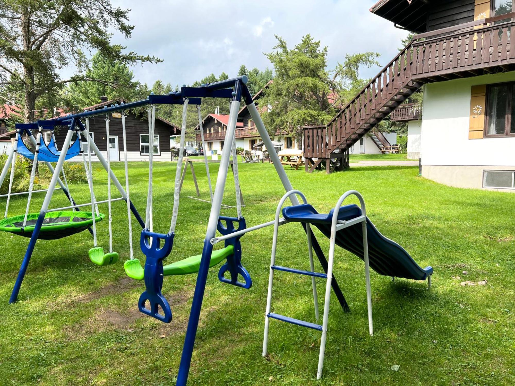 Chalets Montmorency Mont-Sainte-Anne Eksteriør billede